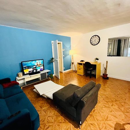 Apartament Stylish Unit In The Center Of Senlis Senlis  Zewnętrze zdjęcie
