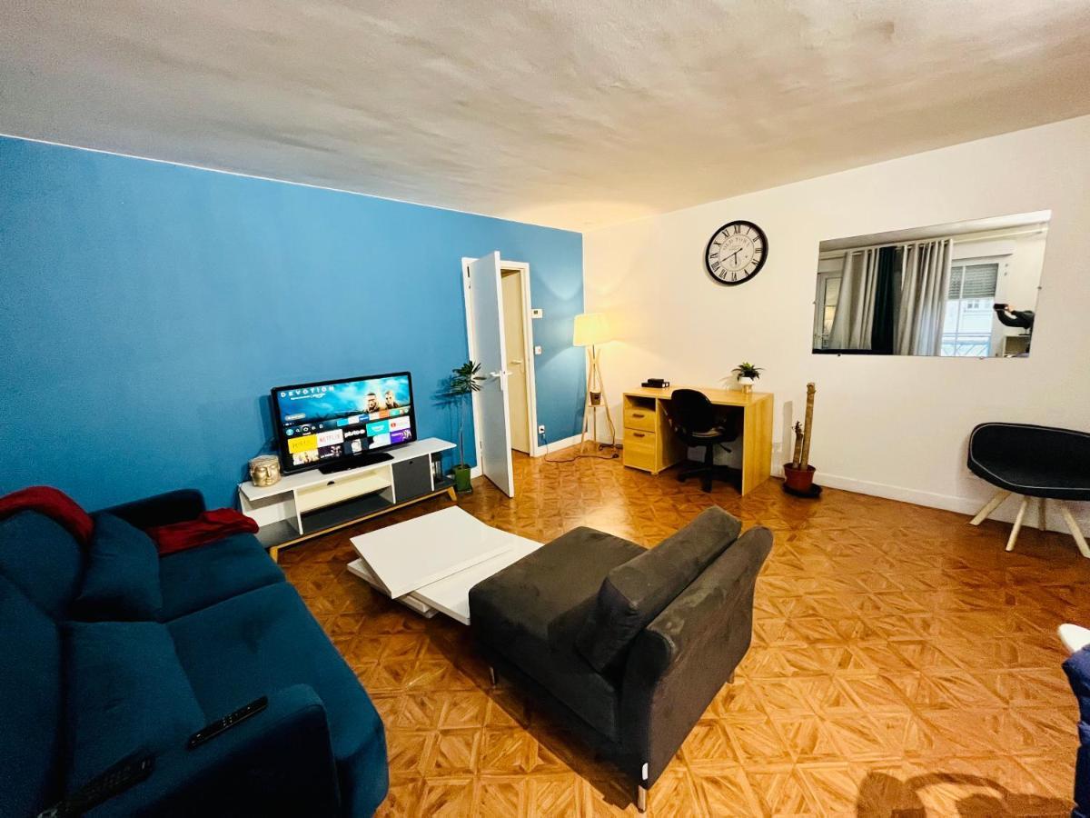Apartament Stylish Unit In The Center Of Senlis Senlis  Zewnętrze zdjęcie