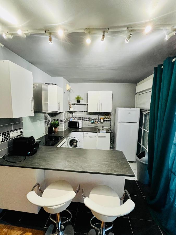 Apartament Stylish Unit In The Center Of Senlis Senlis  Zewnętrze zdjęcie